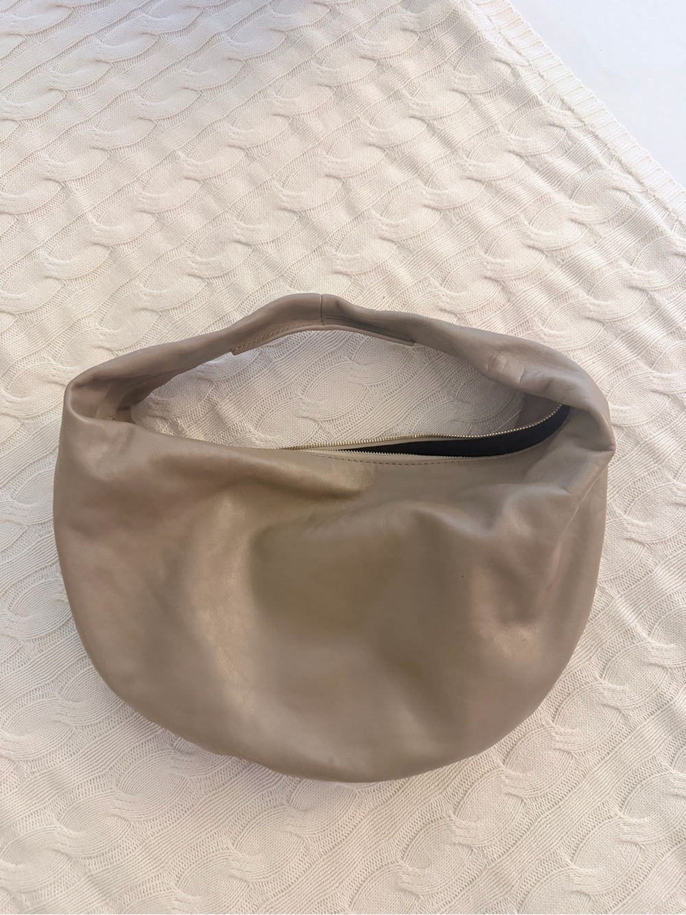Khaite Olivia Medium Taupe